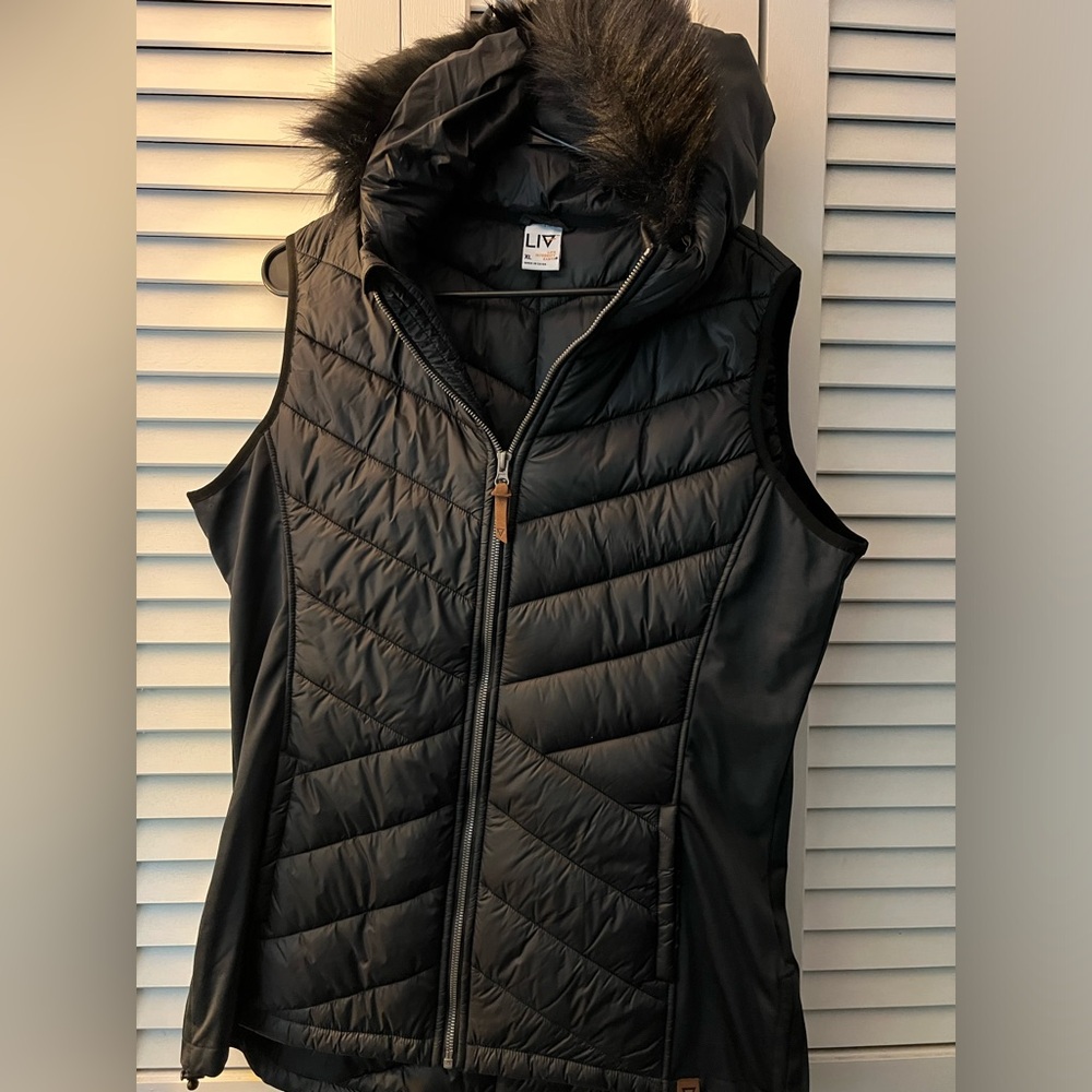 Women’s LIV (Life Integrity Earth) vest